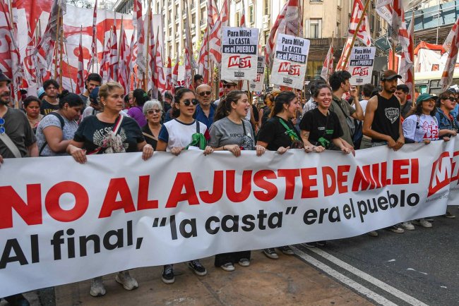 Aéreas brasileiras cancelam voos para Argentina no dia 24 por greve