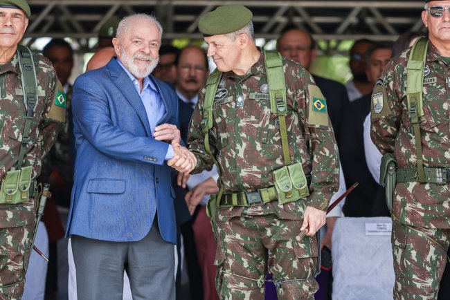 Lula: descontinuidade de obras é “uma das desgraças” que afetaram país