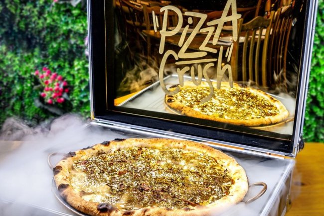 Pizza com ouro custa até R$ 350 em Balneário Camboriú