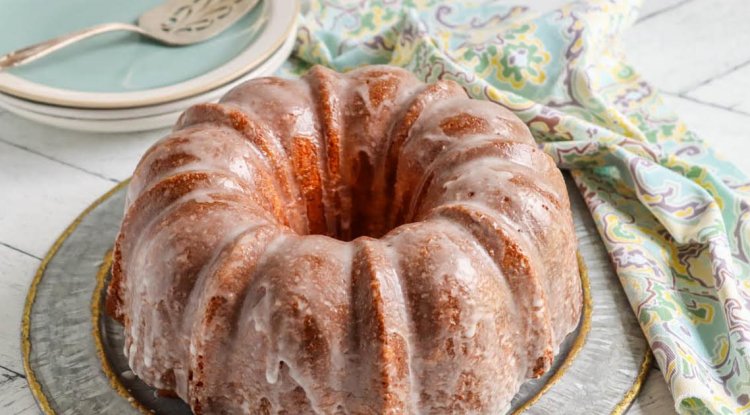 Aunt Faye's Pound Cake