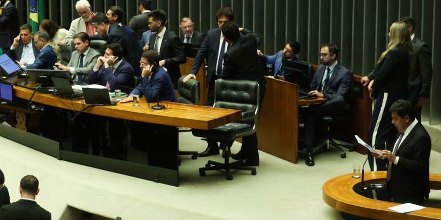 Câmara aprova em segundo turno PEC da Segurança Pública