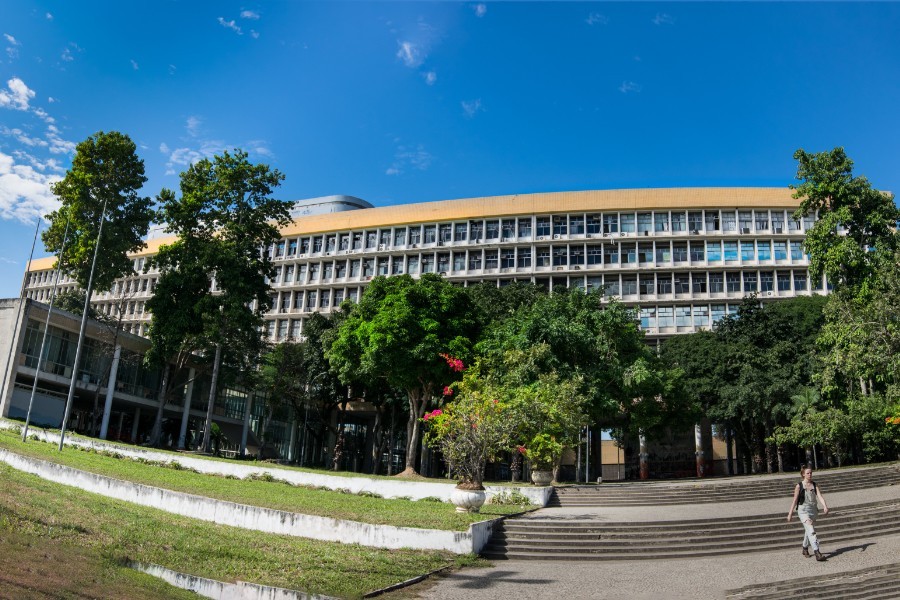 Universidades brasileiras perdem espaço nos rankings internacionais, e maior alerta é nas instituições fluminenses