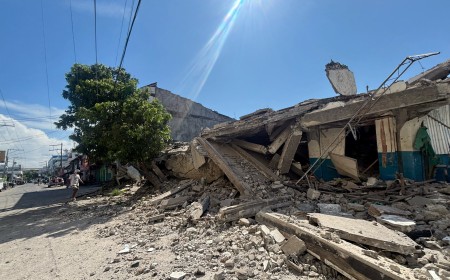 FOTOS mostram estragos após terremoto nas Filipinas que deixou dezenas de mortos