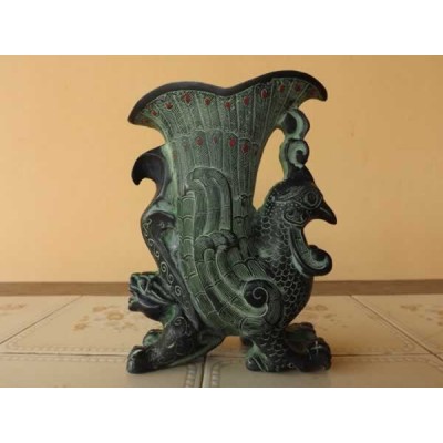 Antigo incensário oriental de bronze